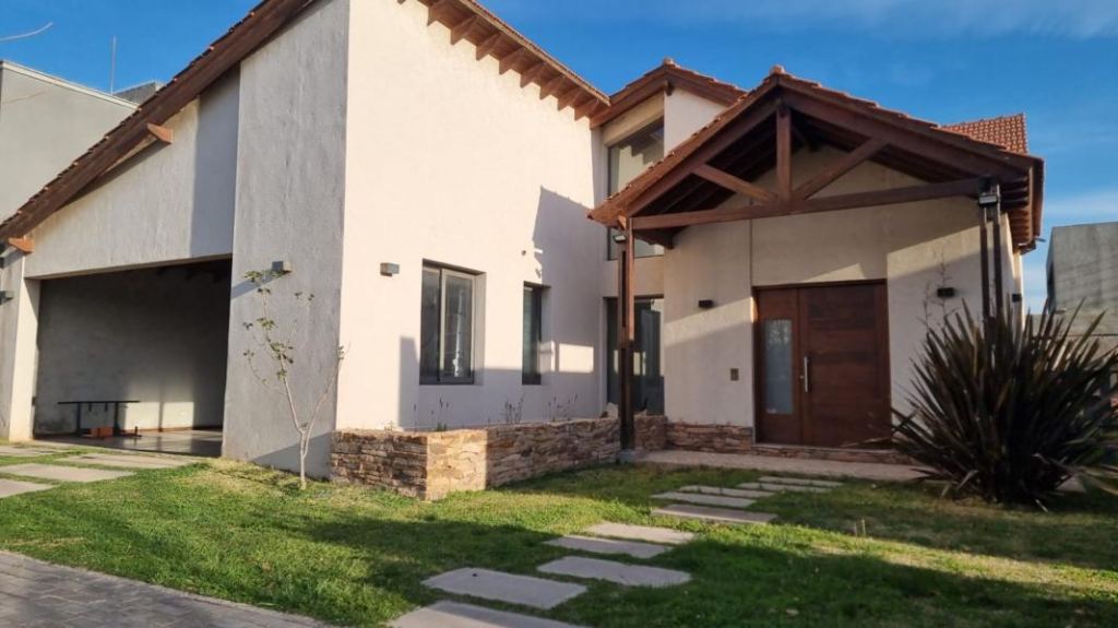 Casa en Venta en Maipu, Mendoza