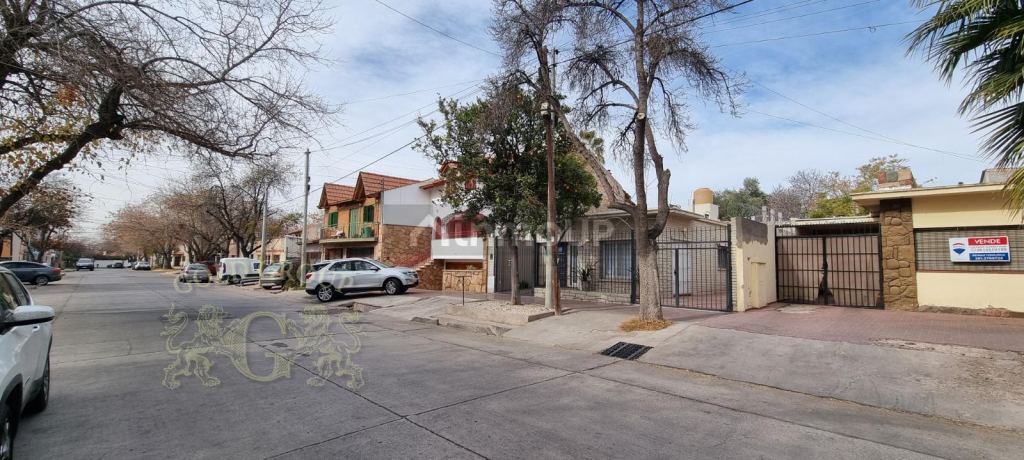 Oficina en Alquiler en Godoy Cruz, Mendoza