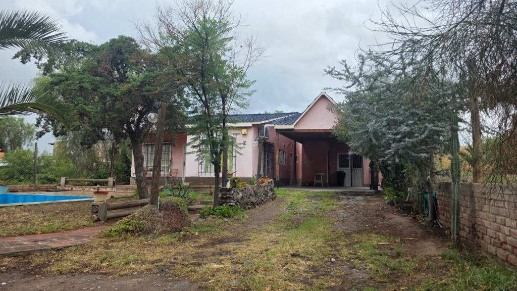 Dinámica casa en el B° Alto Challao, con precio de oportunidad!!