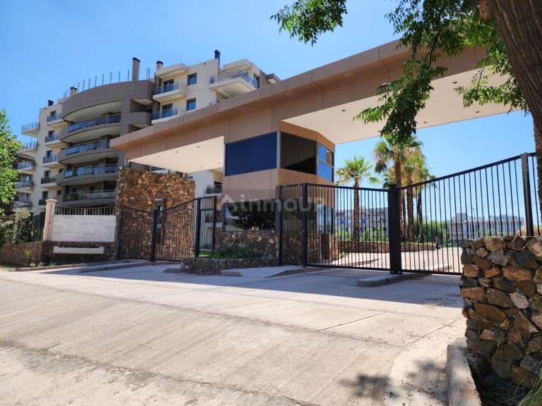 Departamento en Venta en Godoy Cruz, Mendoza