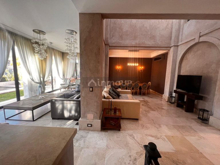 Casa en Venta en Capital, Mendoza