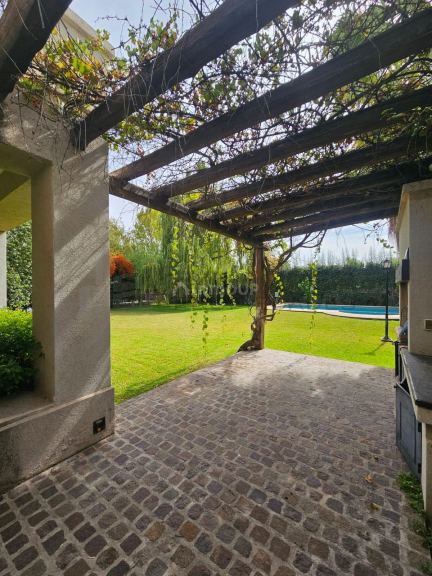 Casa en Alquiler en Lujan de Cuyo, Mendoza